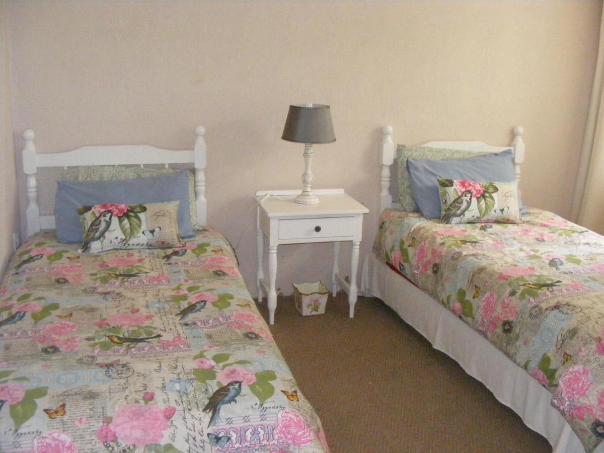 Meadow Lane Country Cottages 安德伯格 外观 照片